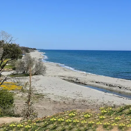 Marina Di Bravone - 6 Personnes * Linguizzetta